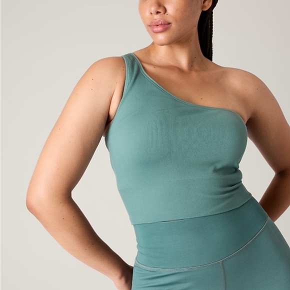 Athleta Aurora Crop - Picture 4 of 8